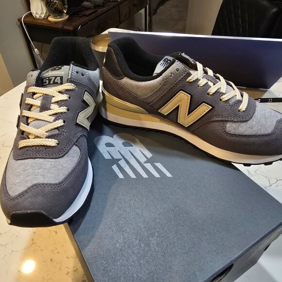 New Balance 574 Classics Womens Size 7 Style U574lgg Grey Beige NEW - Picture 2 of 8